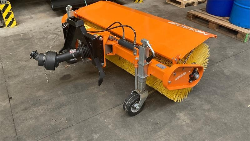 Nesbo FM 1500 P 1000H PTO - A-ramme kat. 1SS - Børste til fejemaskiner: billede 3 Nesbo FM 1500 P 1000H PTO - A-ramme kat. 1SS - Børste til fejemaskiner: billede 3