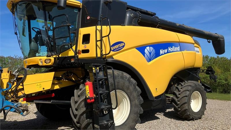 New Holland CX 8080 SLH med 30 fods Varifeed - Mejetærsker: billede 1 New Holland CX 8080 SLH med 30 fods Varifeed - Mejetærsker: billede 1