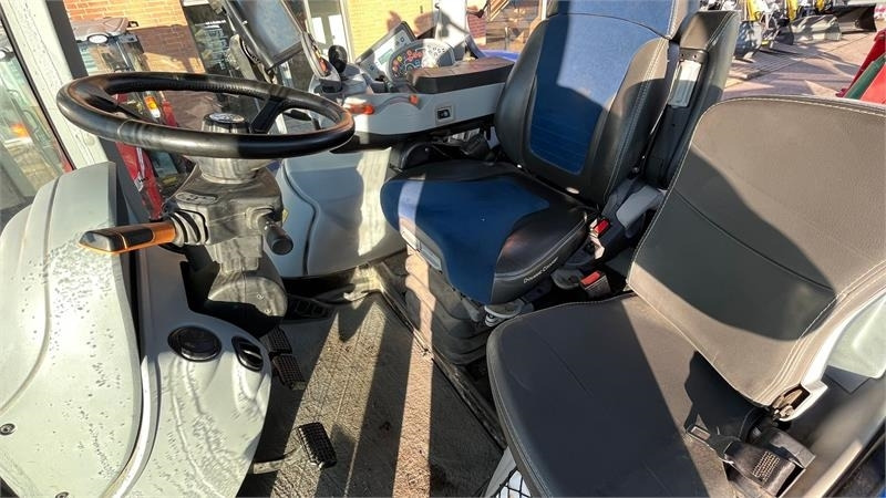 New Holland T7.315 HD AutoComand - Traktor: billede 5 New Holland T7.315 HD AutoComand - Traktor: billede 5