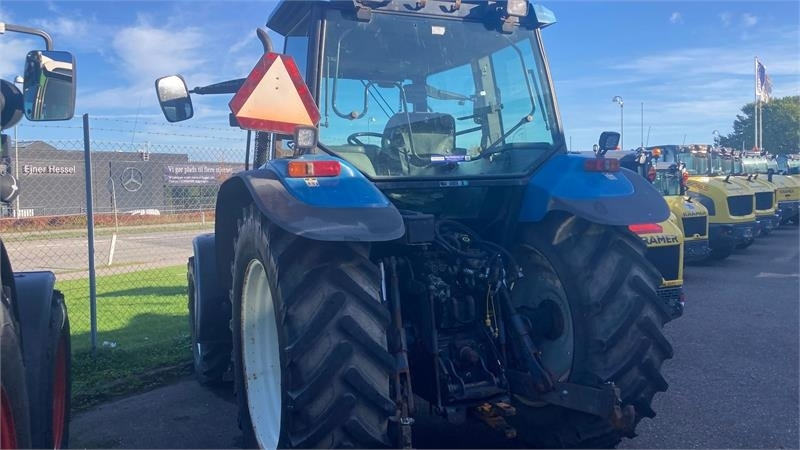 New Holland TS115 - Traktor: billede 3 New Holland TS115 - Traktor: billede 3
