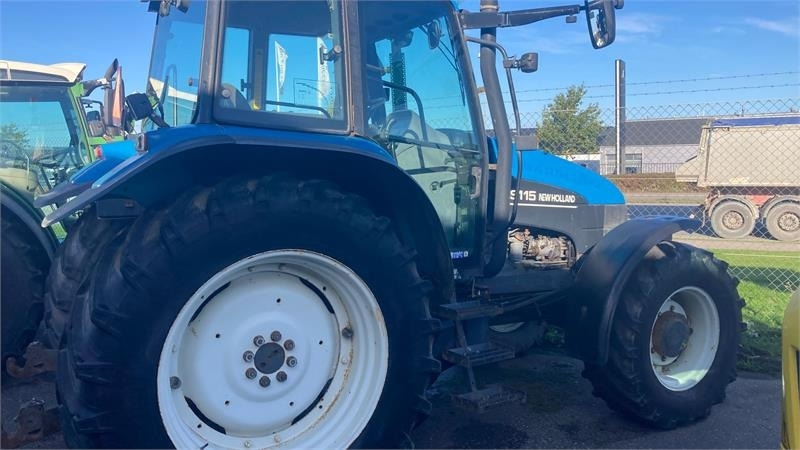 New Holland TS115 - Traktor: billede 2 New Holland TS115 - Traktor: billede 2