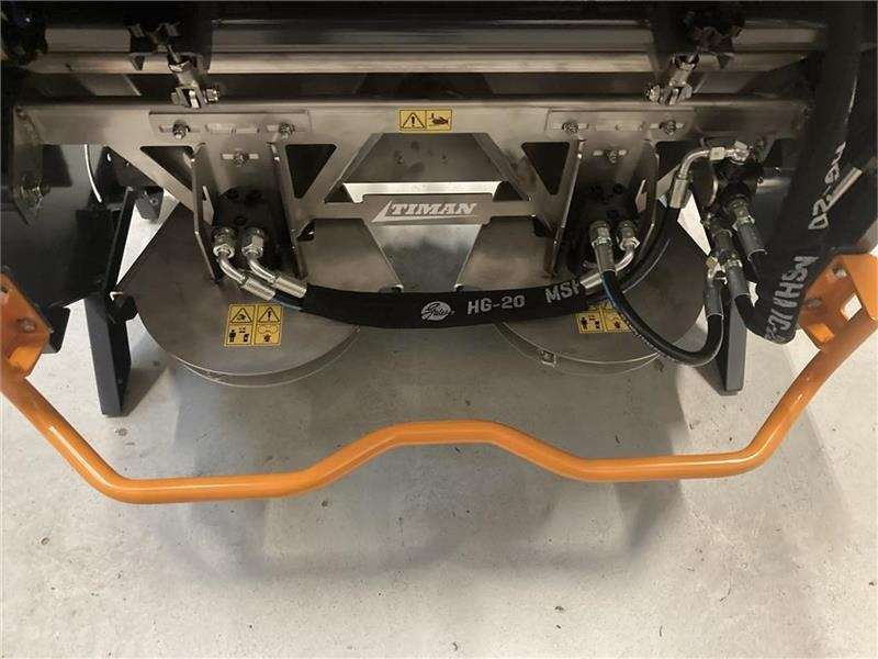 Timan CS-200 Combispreder 300 liter til traktor - Sand-/ Saltspreder for Utility/ Speciel maskine: billede 4 Timan CS-200 Combispreder 300 liter til traktor - Sand-/ Saltspreder for Utility/ Speciel maskine: billede 4