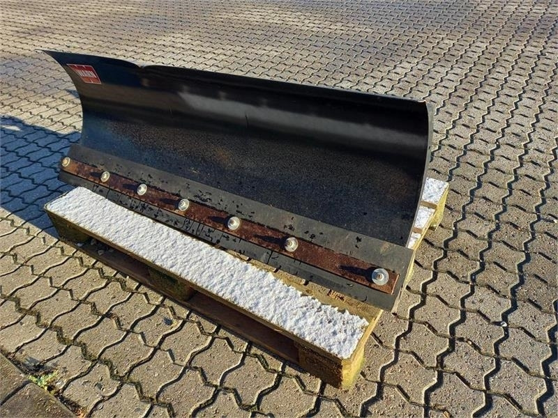 - - - Warn - Sneplov for Landbrugsmaskine: billede 1 - - - Warn - Sneplov for Landbrugsmaskine: billede 1