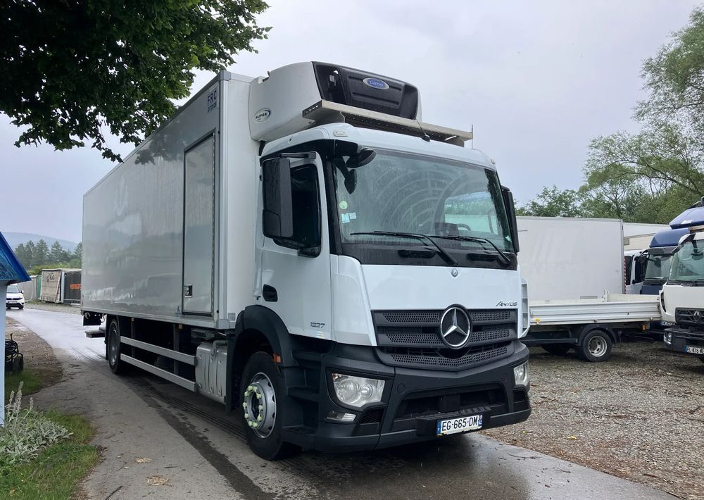 Mercedes-Benz ANTOS 1827 chłodnia 22 palety - Kølevogn lastbil: billede 2 Mercedes-Benz ANTOS 1827 chłodnia 22 palety - Kølevogn lastbil: billede 2
