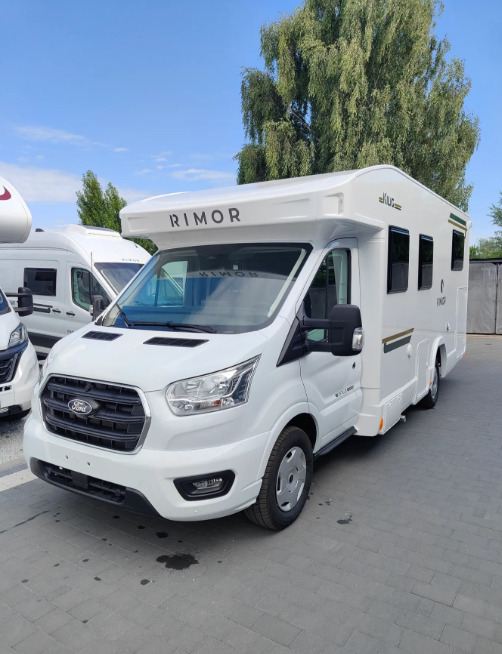 RIMOR Rimor KILIG 95 Plus NEW Retrofitted 5 Passenger Winter Camera Navigation - Camper van: billede 2 RIMOR Rimor KILIG 95 Plus NEW Retrofitted 5 Passenger Winter Camera Navigation - Camper van: billede 2
