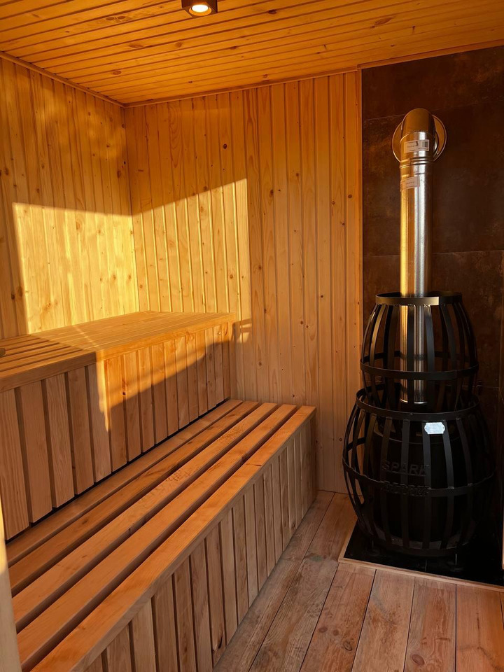 IDEX Sauna 200x220x200 cm – Compact Outdoor or Indoor Sauna Cabin Mobile Sauna - Veksellad/ Container: billede 4 IDEX Sauna 200x220x200 cm – Compact Outdoor or Indoor Sauna Cabin Mobile Sauna - Veksellad/ Container: billede 4