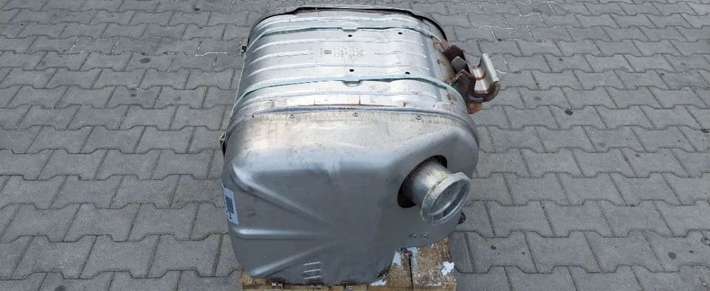 IVECO EUROCARGO EURO 6 KATALIZATOR TŁUMIK NOWY 5801833244 - Katalysator for Lastbil: billede 4 IVECO EUROCARGO EURO 6 KATALIZATOR TŁUMIK NOWY 5801833244 - Katalysator for Lastbil: billede 4