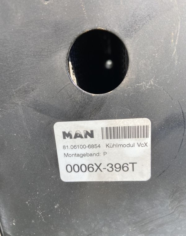 Komplet chłodnic MAN TGX euro 6 chłodnice 90 cm - Køler for Lastbil: billede 4 Komplet chłodnic MAN TGX euro 6 chłodnice 90 cm - Køler for Lastbil: billede 4