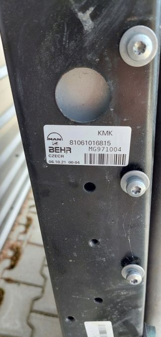 MAN TGS TG3 NOWY MODEL CHŁODNICA CHŁODNICE KOMPLET - Køler for Lastbil: billede 4 MAN TGS TG3 NOWY MODEL CHŁODNICA CHŁODNICE KOMPLET - Køler for Lastbil: billede 4