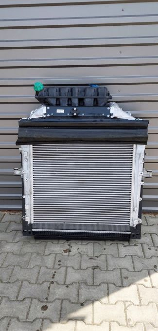 MAN TGS TG3 NOWY MODEL CHŁODNICA CHŁODNICE KOMPLET - Køler for Lastbil: billede 2 MAN TGS TG3 NOWY MODEL CHŁODNICA CHŁODNICE KOMPLET - Køler for Lastbil: billede 2