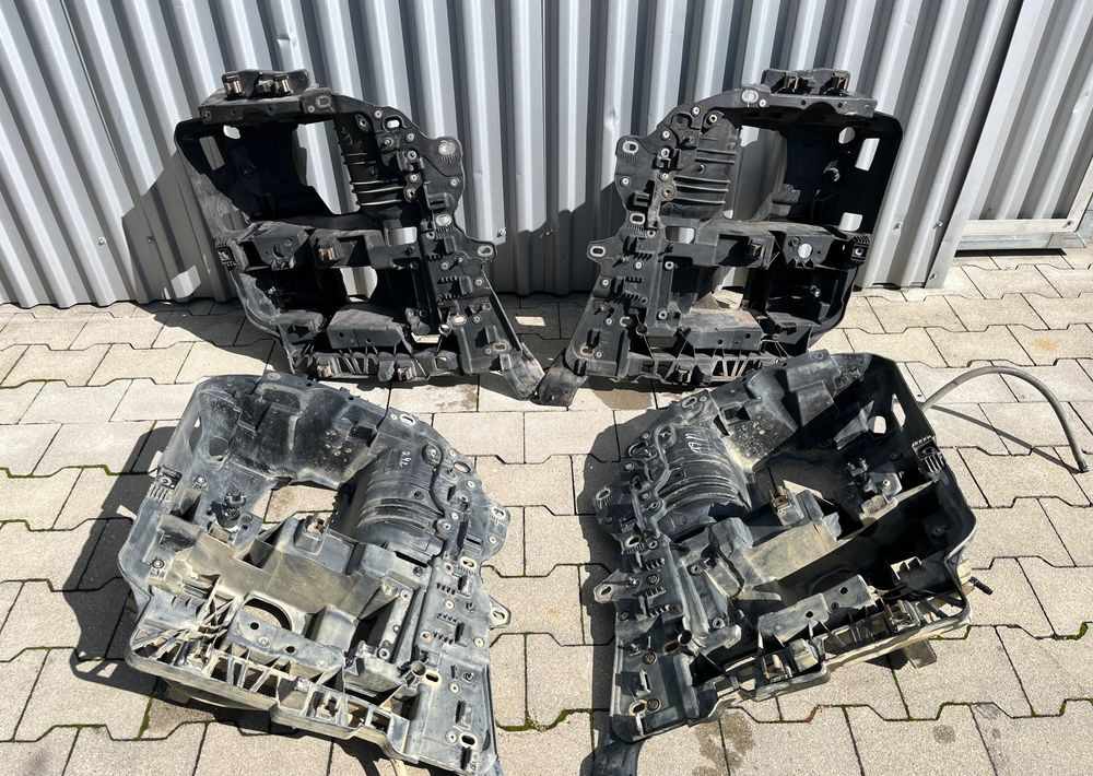 Obudowa lampy MAN TGX TGS euro 6 garnek mocowanie - Karosseri og udvendig for Lastbil: billede 1 Obudowa lampy MAN TGX TGS euro 6 garnek mocowanie - Karosseri og udvendig for Lastbil: billede 1