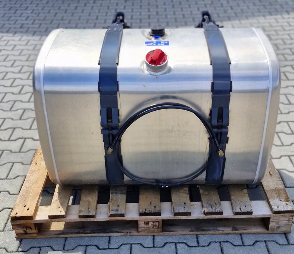 SCANIA R S ZBIORNIK PALIWA 395L NOWY - Brændstoftank for Lastbil: billede 1 SCANIA R S ZBIORNIK PALIWA 395L NOWY - Brændstoftank for Lastbil: billede 1