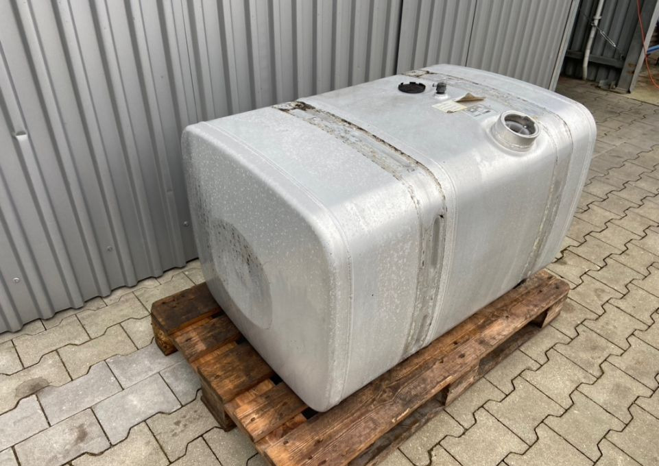 Zbiornik paliwa MAN TGX TGS 375 litrów bak - Brændstoftank for Lastbil: billede 3 Zbiornik paliwa MAN TGX TGS 375 litrów bak - Brændstoftank for Lastbil: billede 3