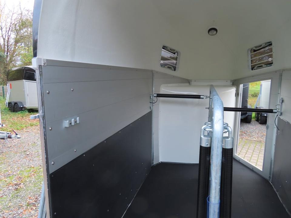 Böckmann Pferdeanhänger, Champion, Esprit, Sattelkammer, 100 km/h - Hestetrailer: billede 5 Böckmann Pferdeanhänger, Champion, Esprit, Sattelkammer, 100 km/h - Hestetrailer: billede 5