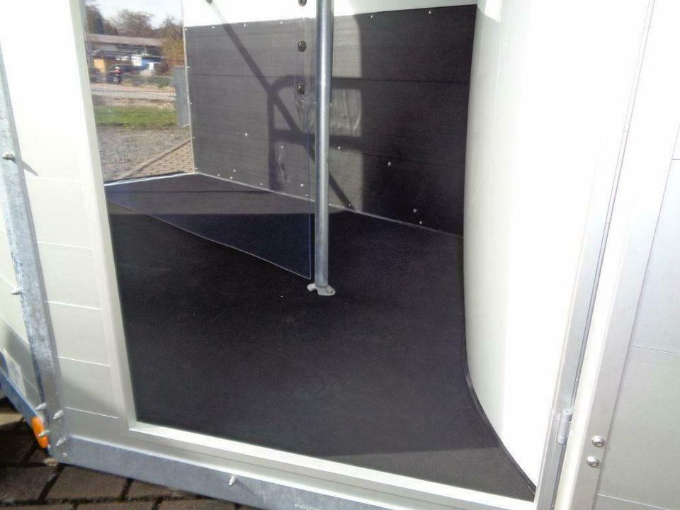 Böckmann Pferdeanhänger, Champion R, ALUBODEN, SaKa, 100 km/h - Hestetrailer: billede 3 Böckmann Pferdeanhänger, Champion R, ALUBODEN, SaKa, 100 km/h - Hestetrailer: billede 3