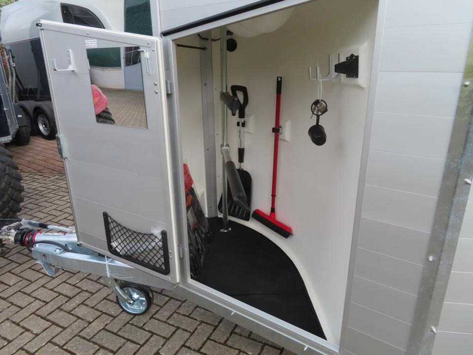 Böckmann Pferdeanhänger Champion R Flügeltür Saka. 100km/h - Hestetrailer: billede 4 Böckmann Pferdeanhänger Champion R Flügeltür Saka. 100km/h - Hestetrailer: billede 4