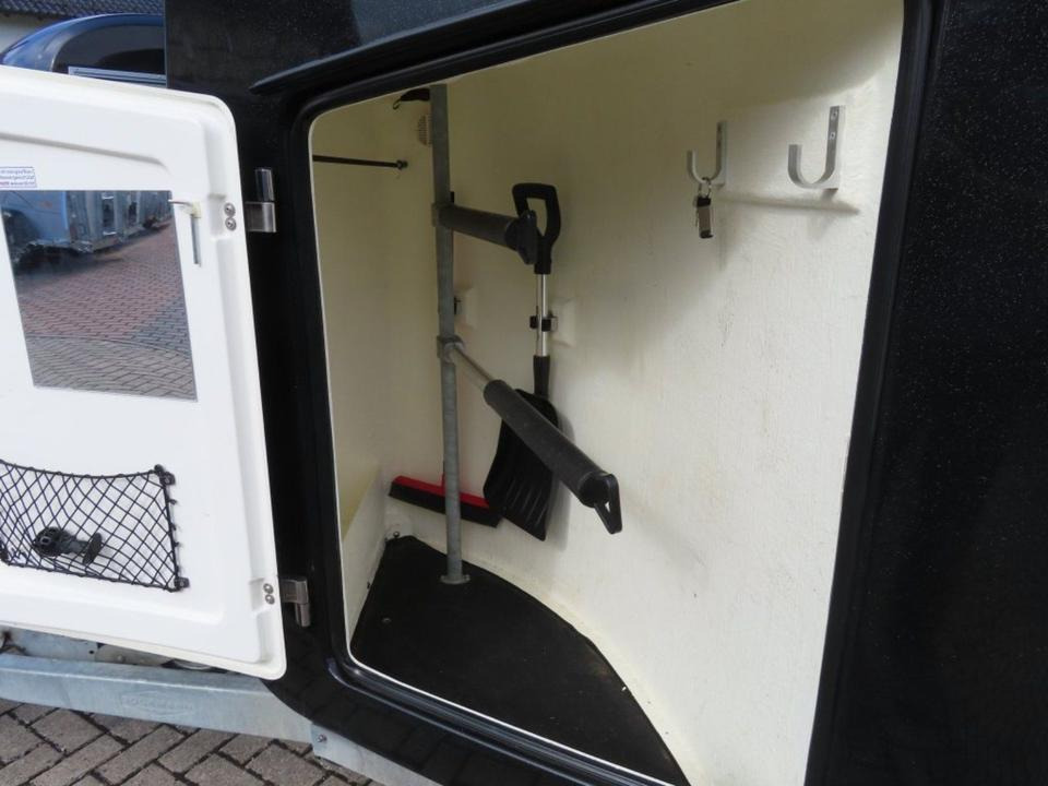 Böckmann Pferdeanhänger, Comfort, Alub. Sattelk. 100 km/h, top - Hestetrailer: billede 3 Böckmann Pferdeanhänger, Comfort, Alub. Sattelk. 100 km/h, top - Hestetrailer: billede 3