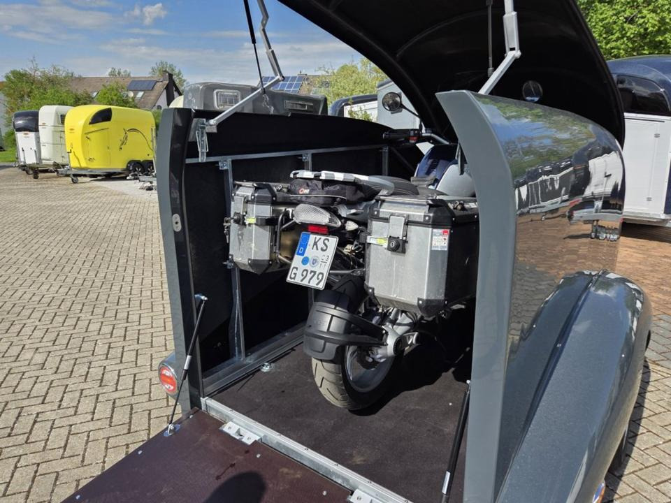 MC-trailer PKW Anhänger Motorrad Geschlossen Kofferanhänger 1000kg 100km/h: billede 15 MC-trailer PKW Anhänger Motorrad Geschlossen Kofferanhänger 1000kg 100km/h: billede 15