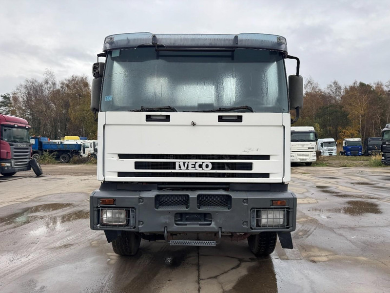Iveco Eurotrakker 340 E 34 (GRAND PONT / LAMES / POMPE MANUELLE / BOITE MANUELLE / 12 ROUES) - Lastbil chassis: billede 2 Iveco Eurotrakker 340 E 34 (GRAND PONT / LAMES / POMPE MANUELLE / BOITE MANUELLE / 12 ROUES) - Lastbil chassis: billede 2