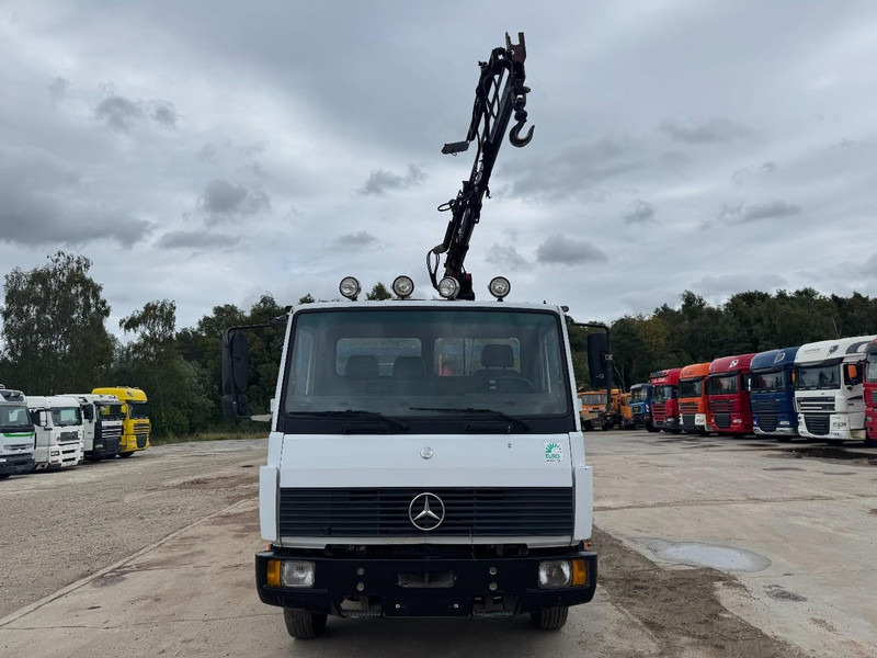 Mercedes-Benz SK 917 (STEEL SUSPENSION / PARLFINGER CRANE / AUXILIARY / 6 CYLINDER WITH MANUAL PUMP) - Tipvogn lastbil, Lastbil med kran: billede 2 Mercedes-Benz SK 917 (STEEL SUSPENSION / PARLFINGER CRANE / AUXILIARY / 6 CYLINDER WITH MANUAL PUMP) - Tipvogn lastbil, Lastbil med kran: billede 2
