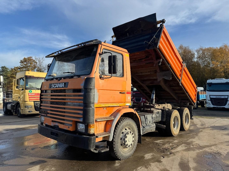 Scania 93 - 280 (STEEL SUSPENSION / SUSPENSION LAMES / 6 CYLINDER / 6X4) - Tipvogn lastbil: billede 1 Scania 93 - 280 (STEEL SUSPENSION / SUSPENSION LAMES / 6 CYLINDER / 6X4) - Tipvogn lastbil: billede 1