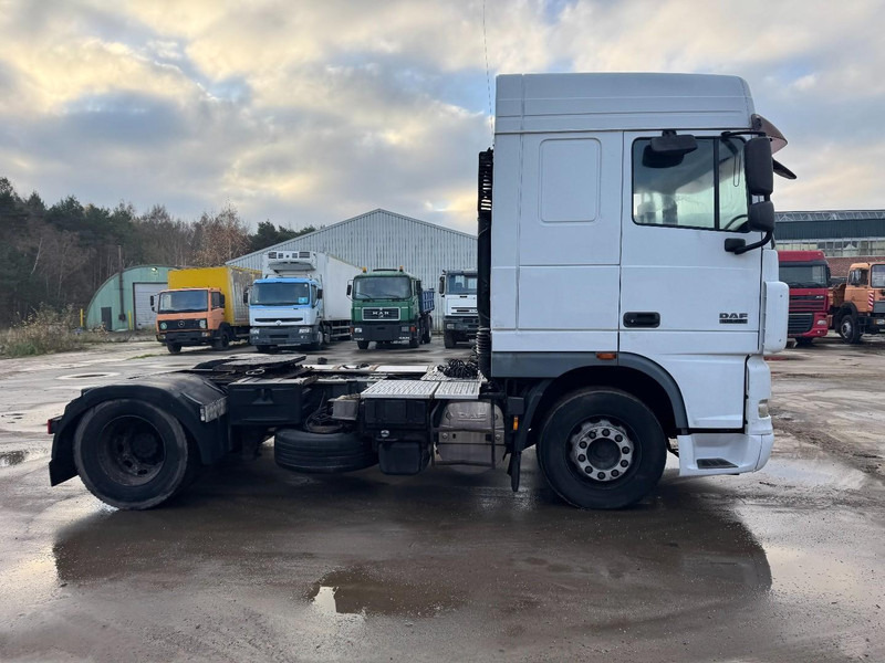 DAF 105 XF 460 Space Cab (MANUAL GEARBOX / BOITE MANUELLE / PERFECT CONDITION) - Trækker: billede 4 DAF 105 XF 460 Space Cab (MANUAL GEARBOX / BOITE MANUELLE / PERFECT CONDITION) - Trækker: billede 4
