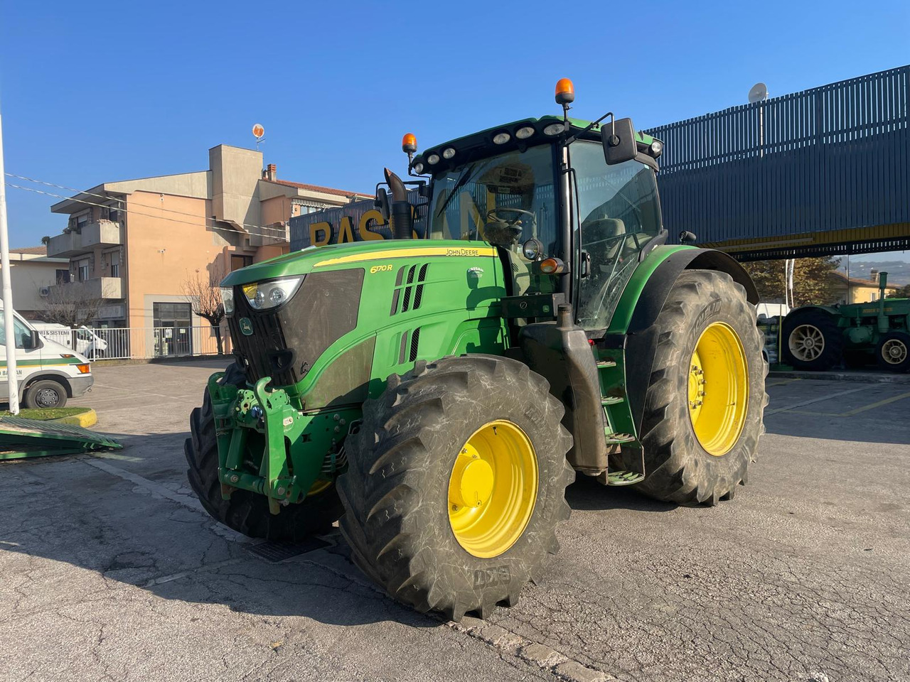 JOHN DEERE 6170 R - Traktor: billede 1 JOHN DEERE 6170 R - Traktor: billede 1