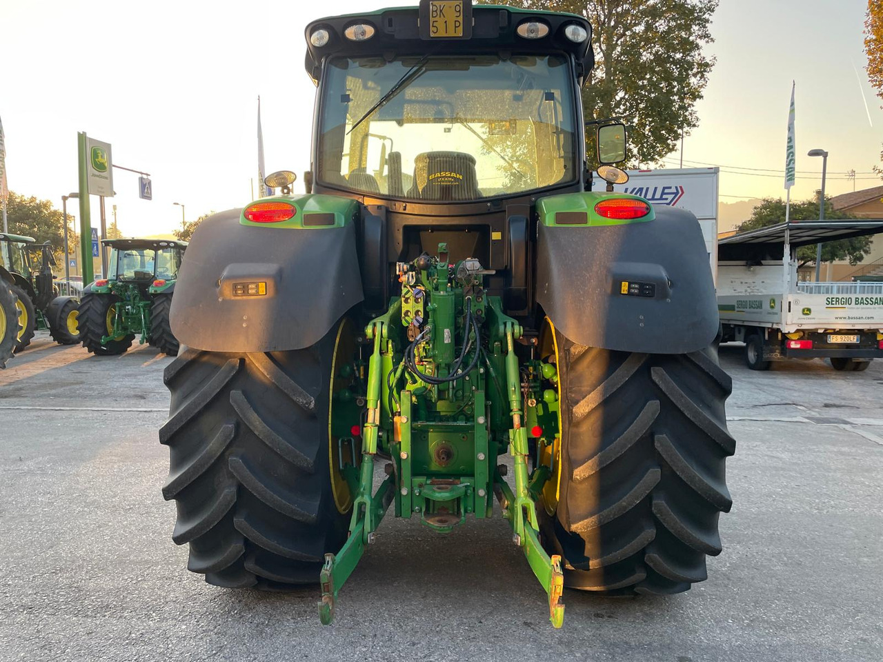JOHN DEERE 6210 R - Traktor: billede 3 JOHN DEERE 6210 R - Traktor: billede 3