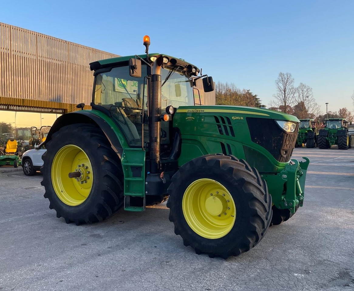 JOHN DEERE 6210 R - Traktor: billede 2 JOHN DEERE 6210 R - Traktor: billede 2