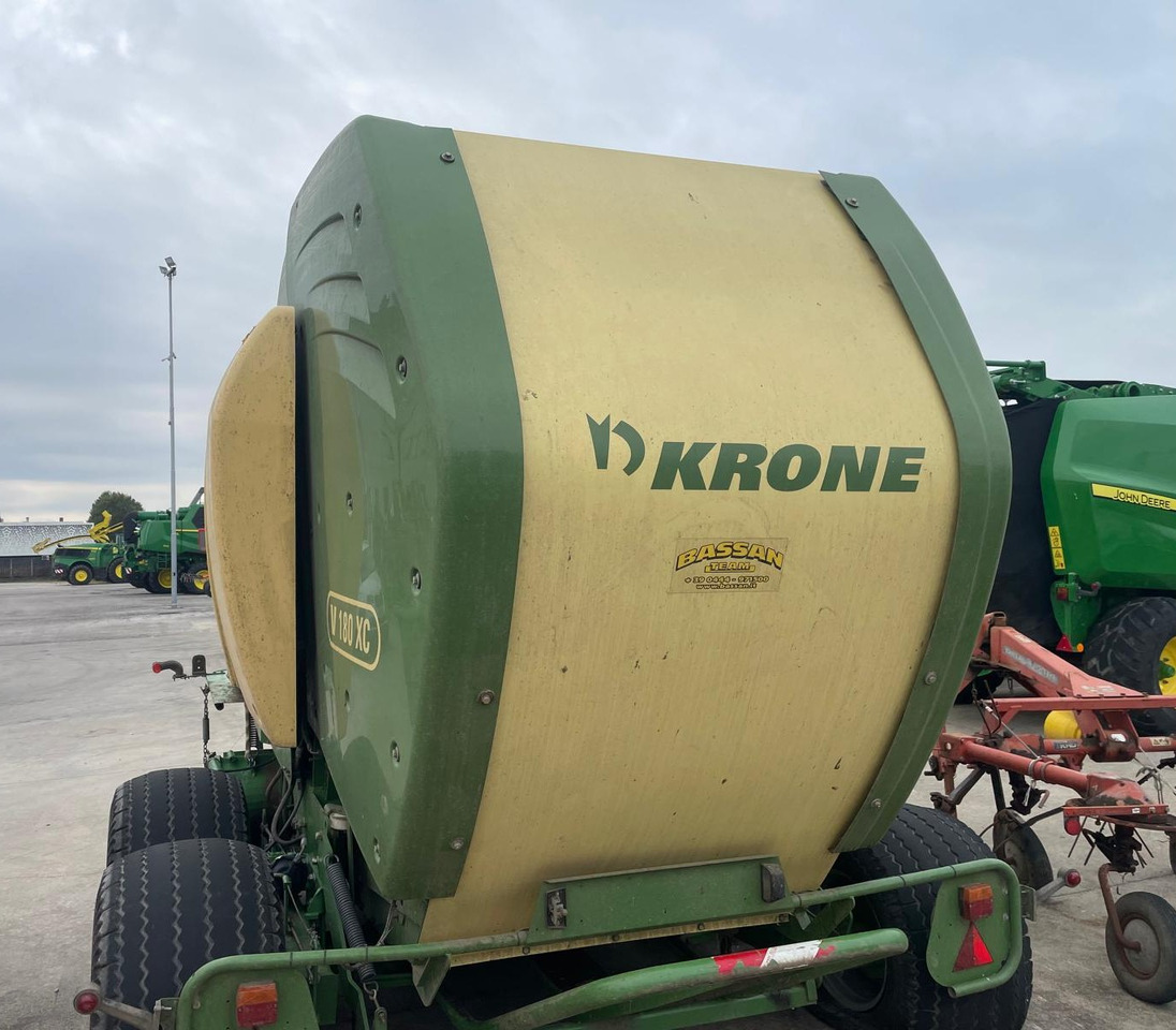 KRONE ROTOPRESSA V 180 XC - Rundballepresse: billede 2 KRONE ROTOPRESSA V 180 XC - Rundballepresse: billede 2
