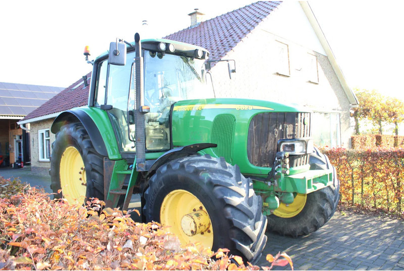Traktor John Deere 6620: billede 1