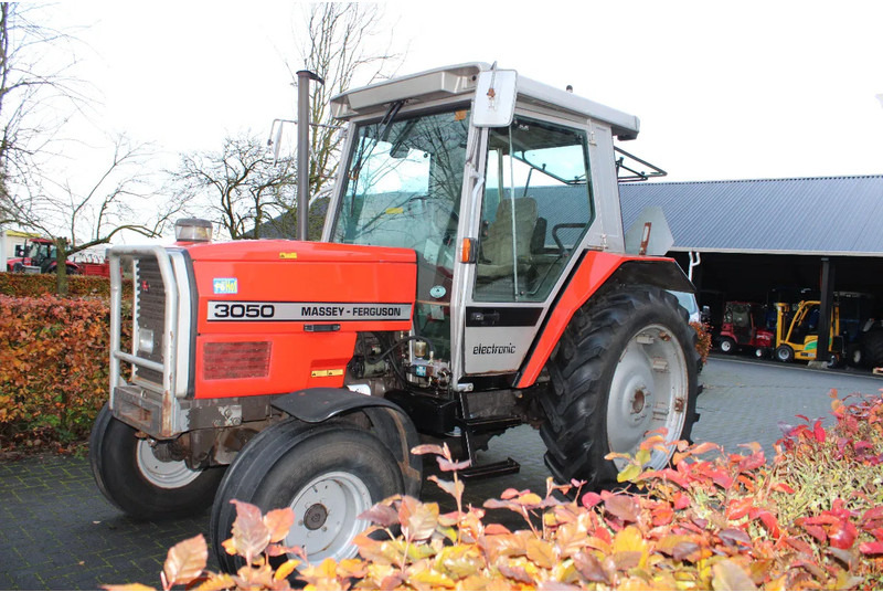 Massey Ferguson 3050 - Traktor: billede 4 Massey Ferguson 3050 - Traktor: billede 4