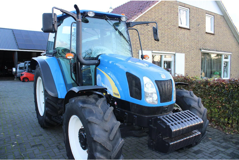New Holland T5050 - Traktor: billede 1 New Holland T5050 - Traktor: billede 1