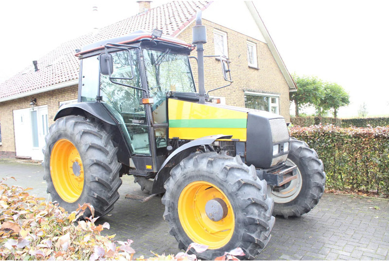 Valtra 900 - Traktor: billede 2 Valtra 900 - Traktor: billede 2
