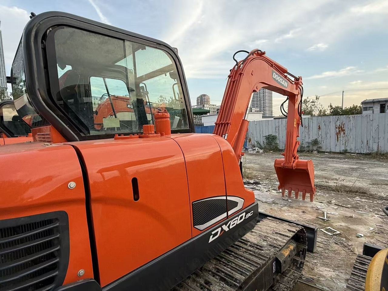 DOOSAN Used large Doosan DX60 excavators, original DX60 used excavators, 6-ton DX60 hydraulic excavators, best-selling at low prices. - Minigravemaskine: billede 1 DOOSAN Used large Doosan DX60 excavators, original DX60 used excavators, 6-ton DX60 hydraulic excavators, best-selling at low prices. - Minigravemaskine: billede 1
