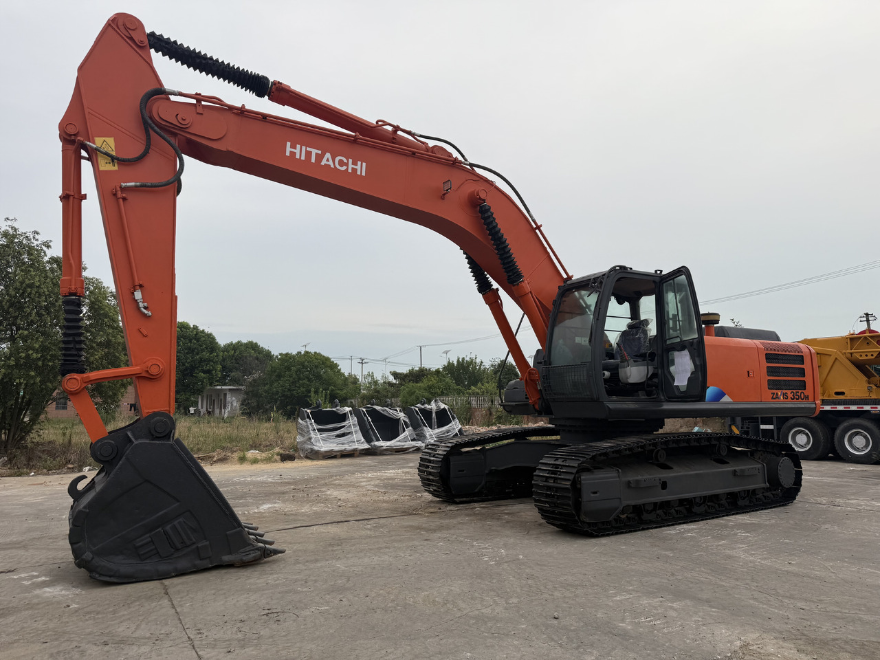 HITACHI used hitachi 350-5g excavator - Bæltegravemaskine: billede 1 HITACHI used hitachi 350-5g excavator - Bæltegravemaskine: billede 1
