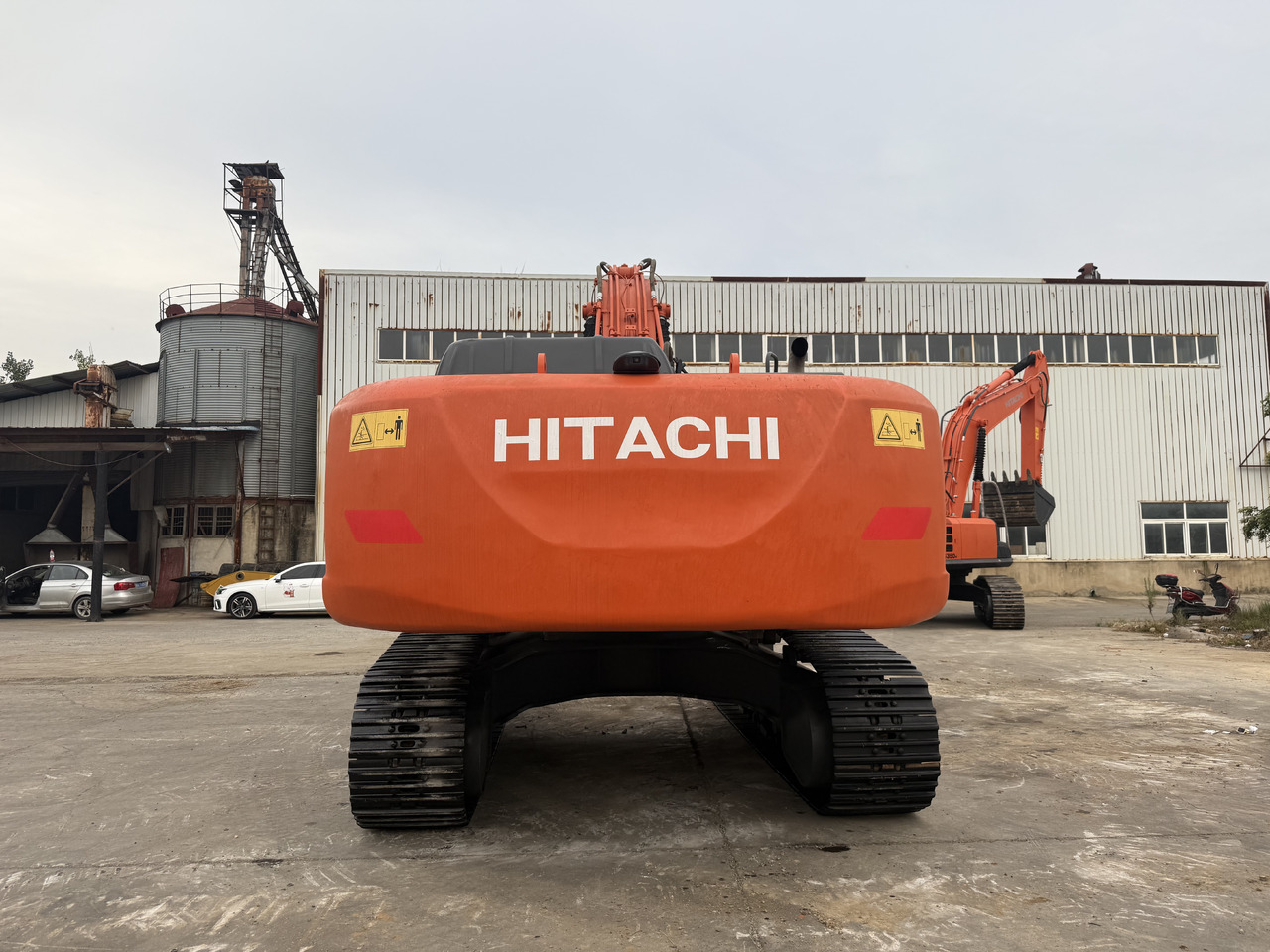 HITACHI used hitachi 350-5g excavator - Bæltegravemaskine: billede 4 HITACHI used hitachi 350-5g excavator - Bæltegravemaskine: billede 4