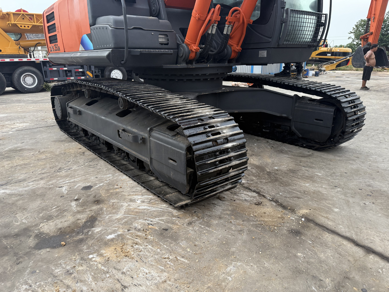 Bæltegravemaskine HITACHI used hitachi 350-5g excavator: billede 10 Bæltegravemaskine HITACHI used hitachi 350-5g excavator: billede 10