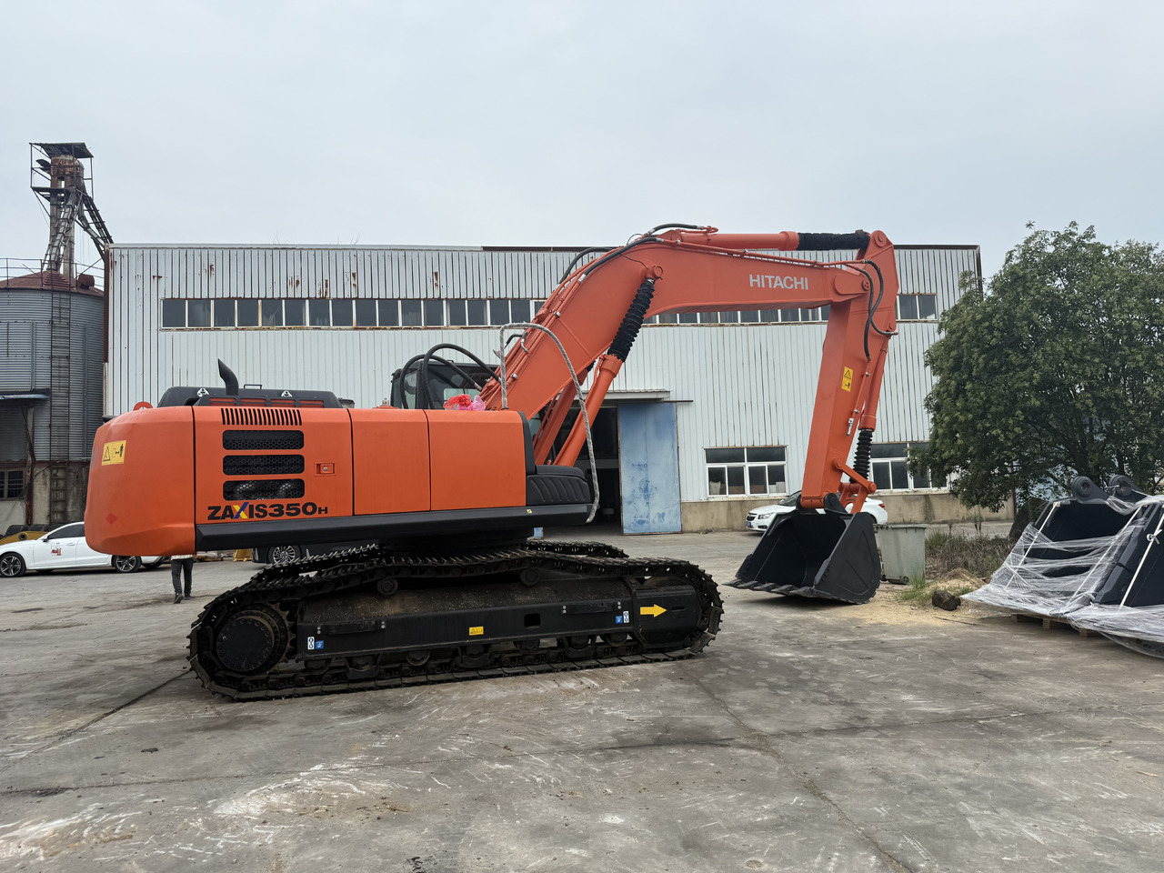Hitachi Used Hitachi 350-5g Excavator - Bæltegravemaskine: billede 5 Hitachi Used Hitachi 350-5g Excavator - Bæltegravemaskine: billede 5