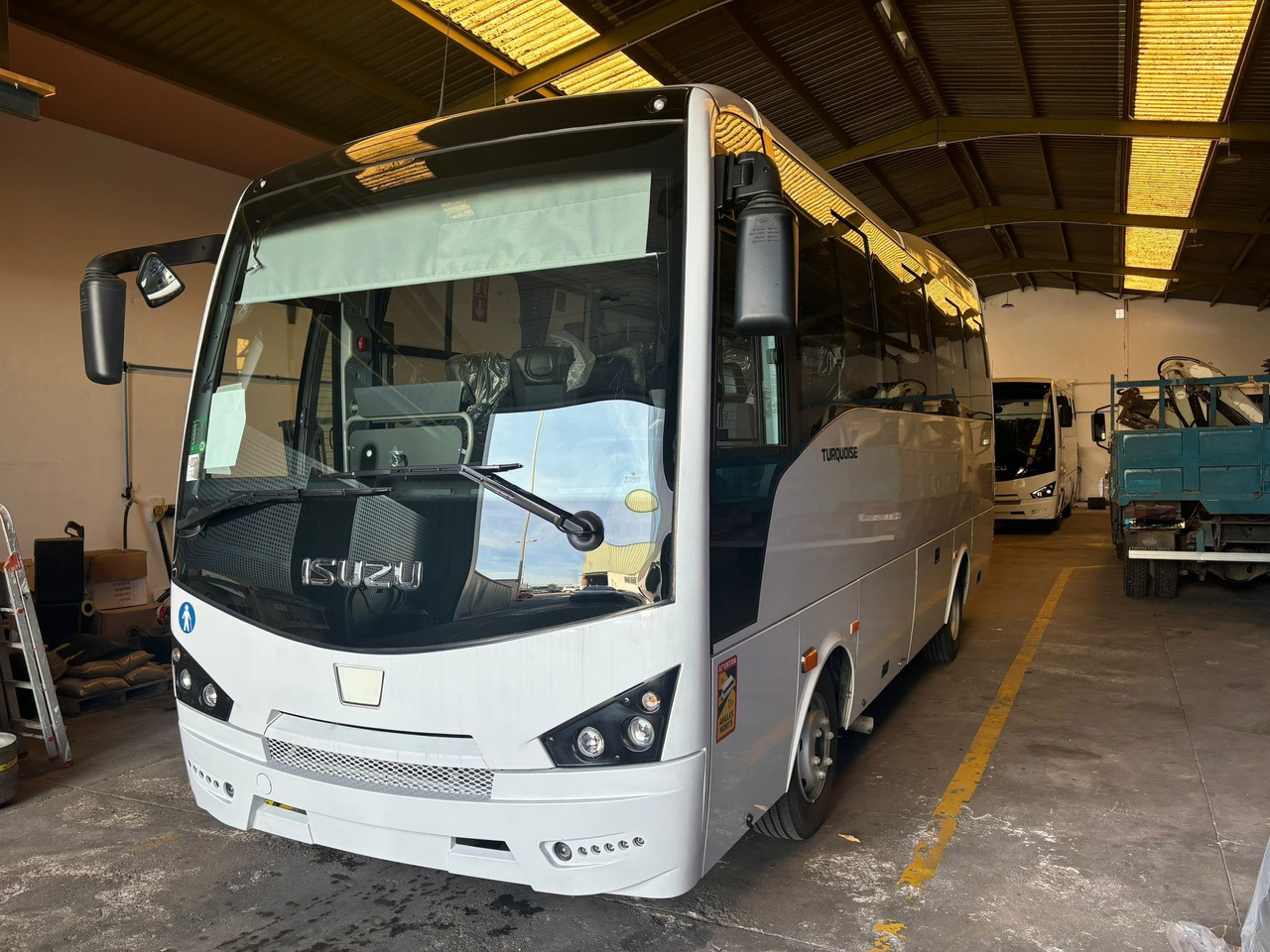 ISUZU TURQUOISE - Turistbus: billede 2 ISUZU TURQUOISE - Turistbus: billede 2