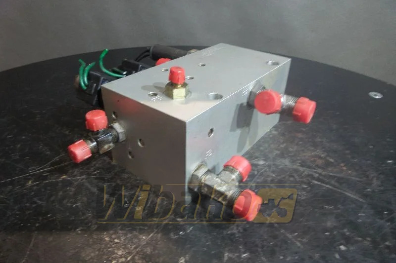 Case 198998A4 E-3 C-2 - Hydraulisk ventil for Entreprenørmaskin: billede 1 Case 198998A4 E-3 C-2 - Hydraulisk ventil for Entreprenørmaskin: billede 1