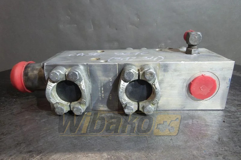 Case 921C - Hydraulisk ventil for Entreprenørmaskin: billede 1 Case 921C - Hydraulisk ventil for Entreprenørmaskin: billede 1