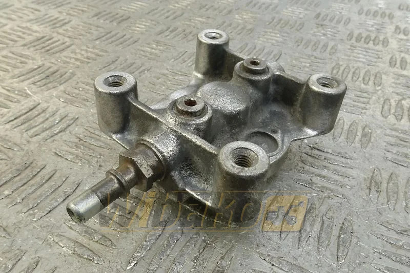 Cummins 395670100 - Brændstoffilter for Entreprenørmaskin: billede 1 Cummins 395670100 - Brændstoffilter for Entreprenørmaskin: billede 1