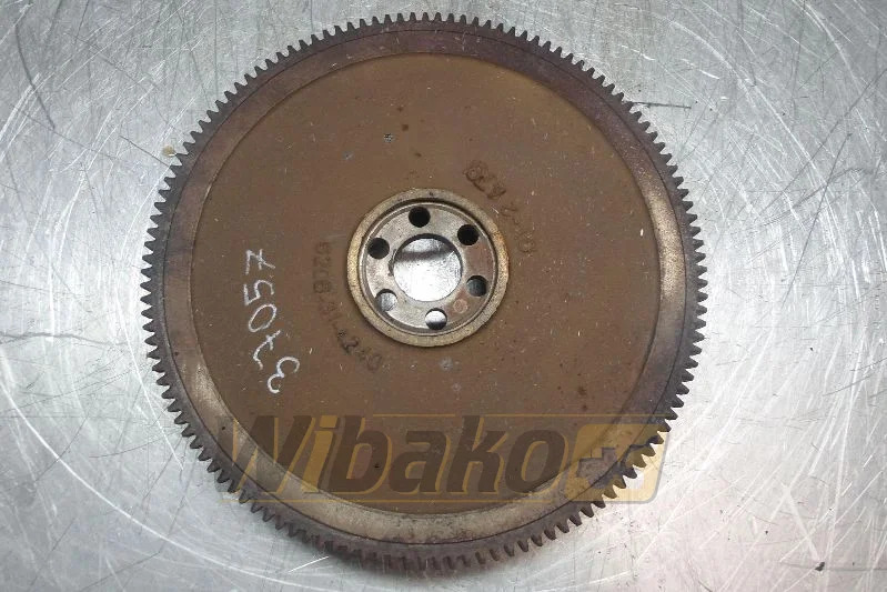 Komatsu S6D95L-1 6206-31-4240 - Svinghjul for Entreprenørmaskin: billede 1 Komatsu S6D95L-1 6206-31-4240 - Svinghjul for Entreprenørmaskin: billede 1