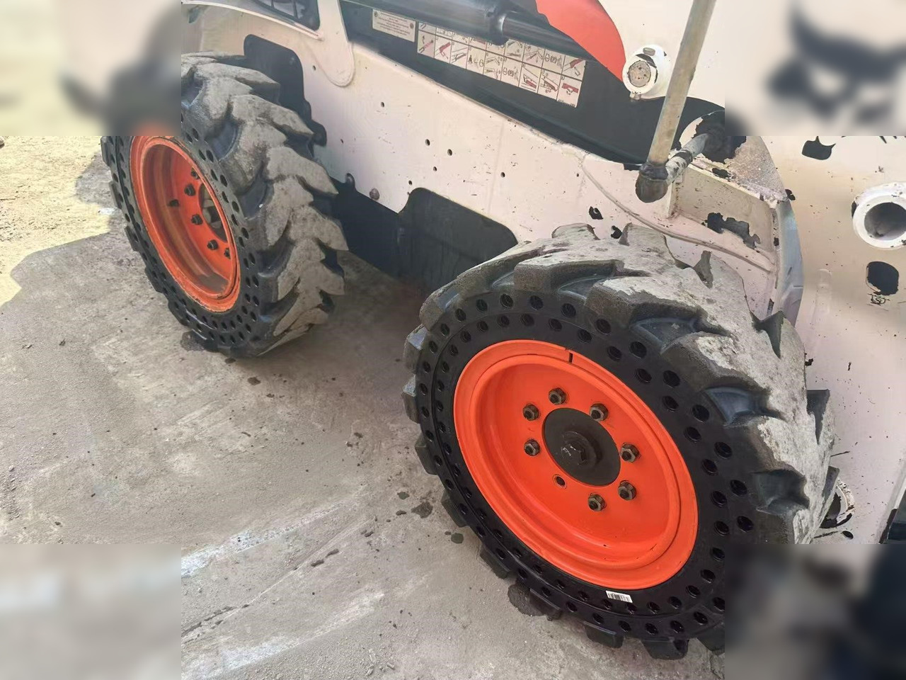 BOBCAT S550 - Skridstyret minilæsser: billede 3 BOBCAT S550 - Skridstyret minilæsser: billede 3