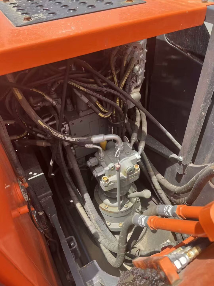 Bæltegravemaskine HITACHI ZX130: billede 7