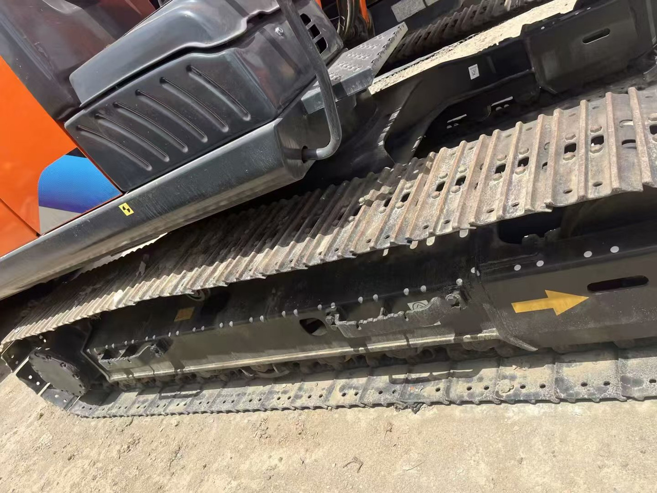 Bæltegravemaskine HITACHI ZX130: billede 9