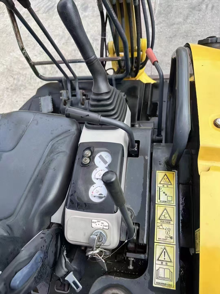 KOMATSU 2-ton - Minigravemaskine: billede 3 KOMATSU 2-ton - Minigravemaskine: billede 3