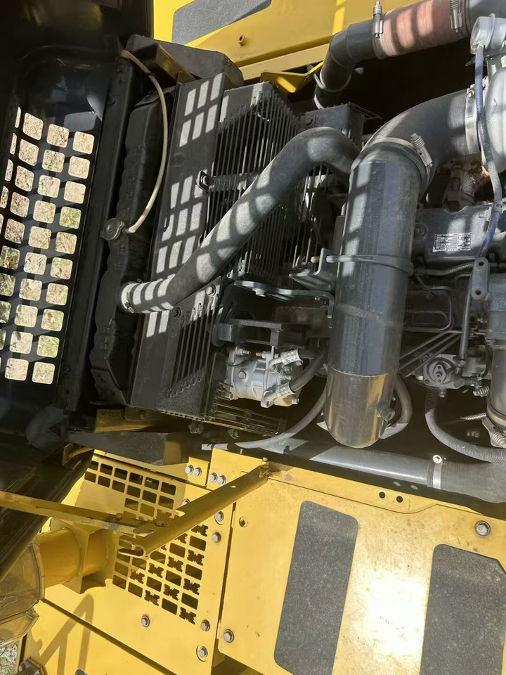 KOMATSU 350 - Bæltegravemaskine: billede 3 KOMATSU 350 - Bæltegravemaskine: billede 3