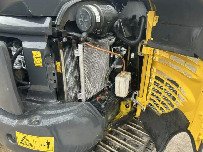 KOMATSU 35MR - Minigravemaskine: billede 5 KOMATSU 35MR - Minigravemaskine: billede 5
